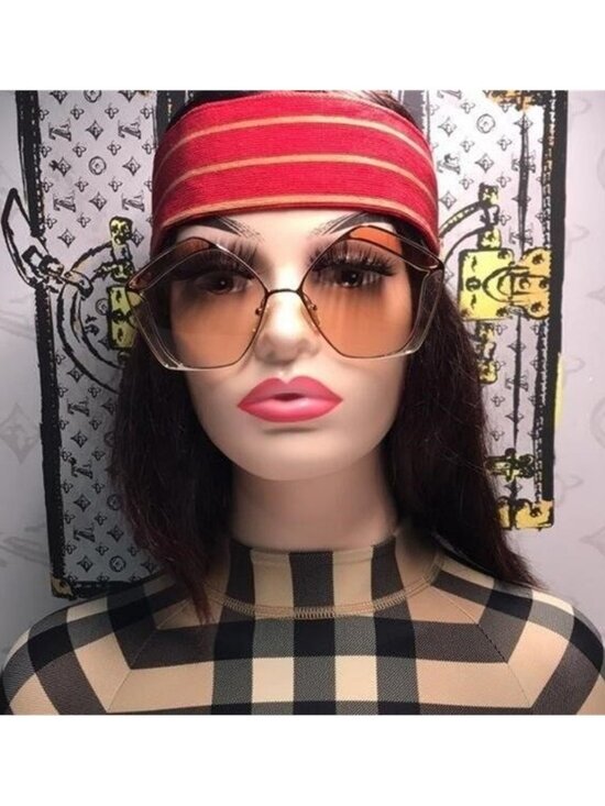 New Authentic Chloé CH0026S 003 Sunglasses – Shiny Gold Frame / Solid Nude main image 9